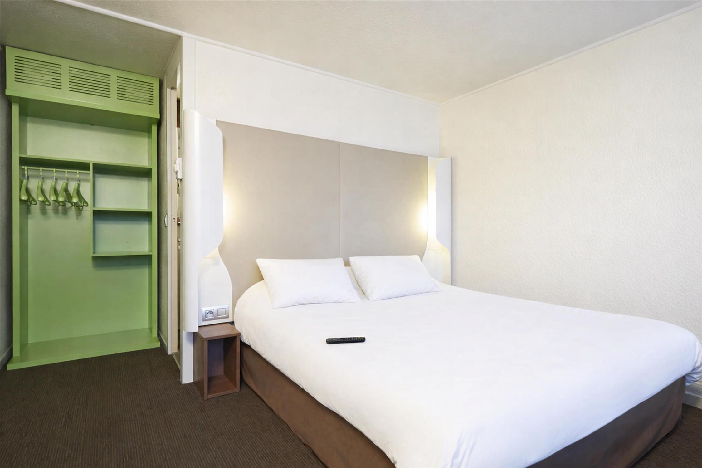 HÔTEL CAMPANILE LENS - Chambres / Logements