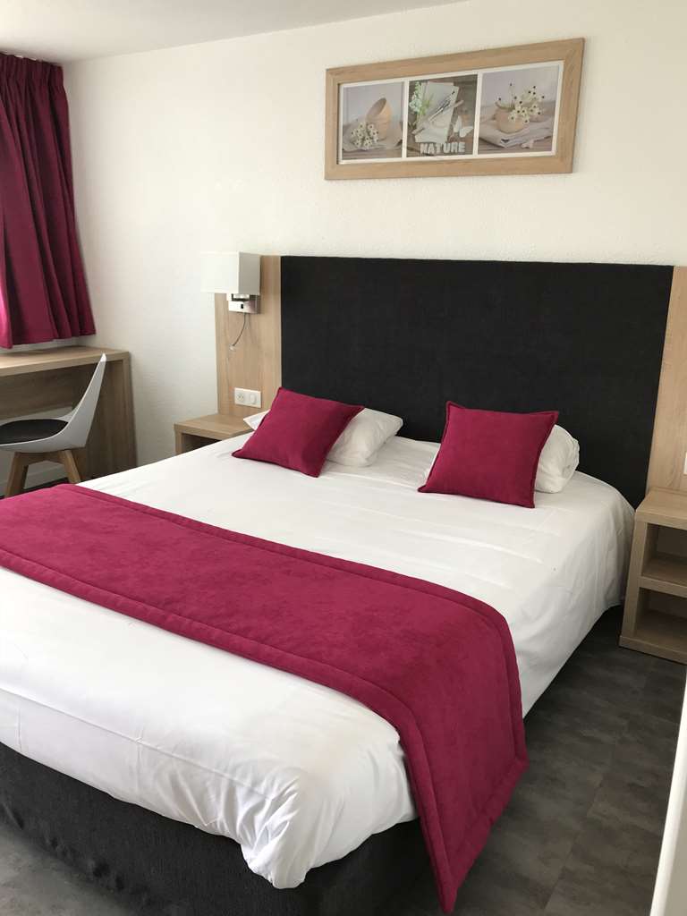 KYRIAD LILLE EST - HEM-guestroom-Guest Room,On-Site.jpg