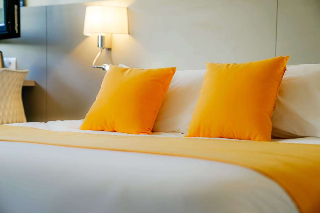 KYRIAD LILLE NORD - RONCQ-guestroom-Guest Room,On-Site.jpg
