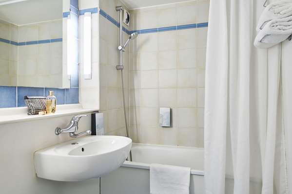 Hotel HOTEL KYRIAD DIRECT LYON SUD - Chasse sur Rhône - Standard Room