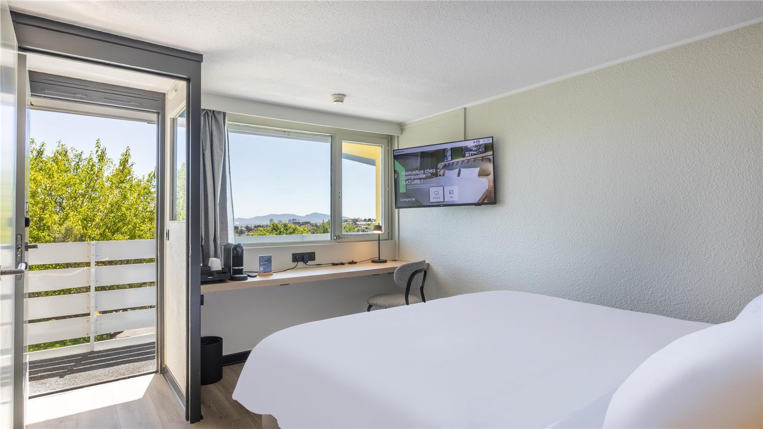 HOTEL CAMPANILE NATURE - MARSEILLE SAINT-ANTOINE - Campanile NATURE - Marseille St Antoine - Superior King