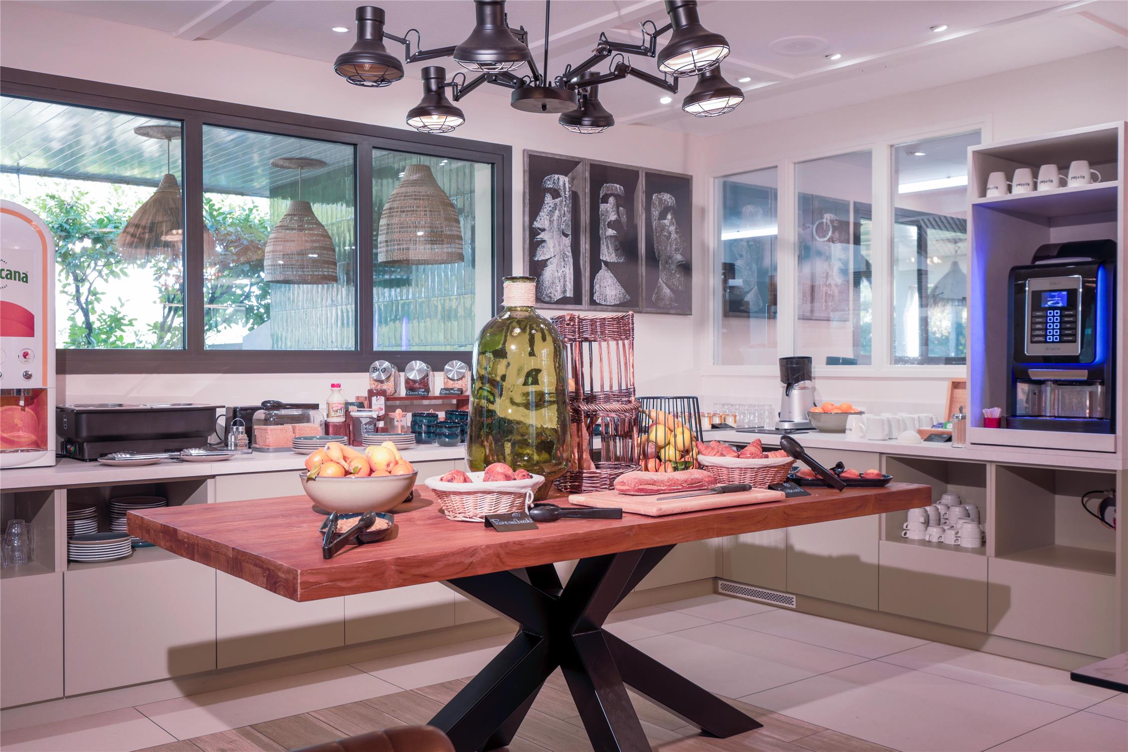 HÔTEL KYRIAD MARSEILLE - Vitrolles Aéroport - Restaurant / Etablissement gastronomique