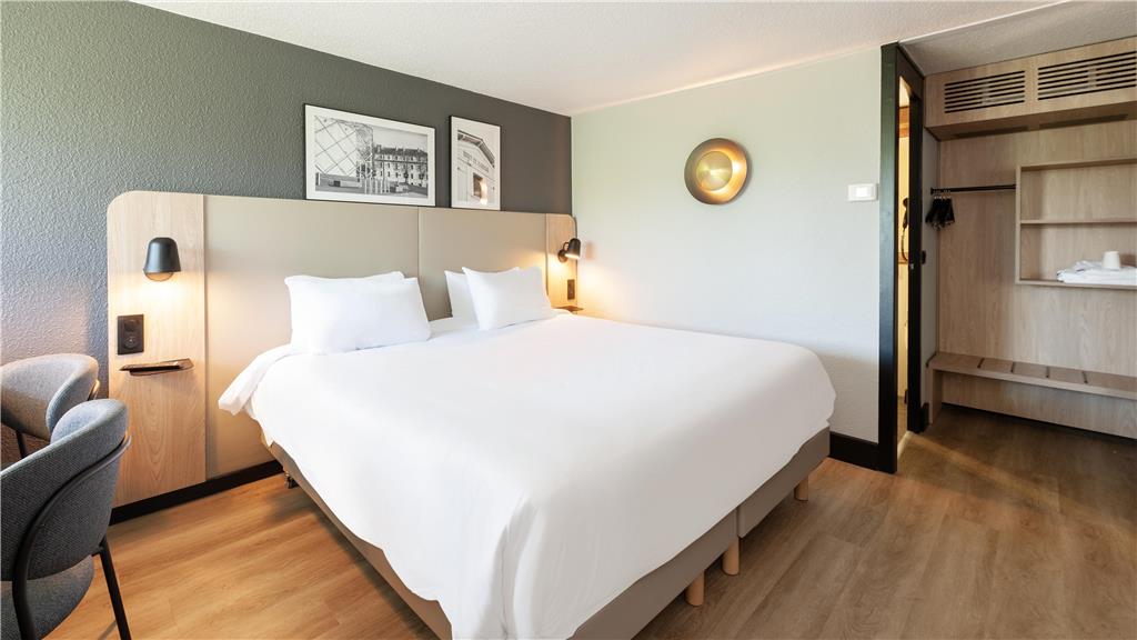 CAMPANILE MONT DE MARSAN-guestroom-Guest Room,On-Site.jpg