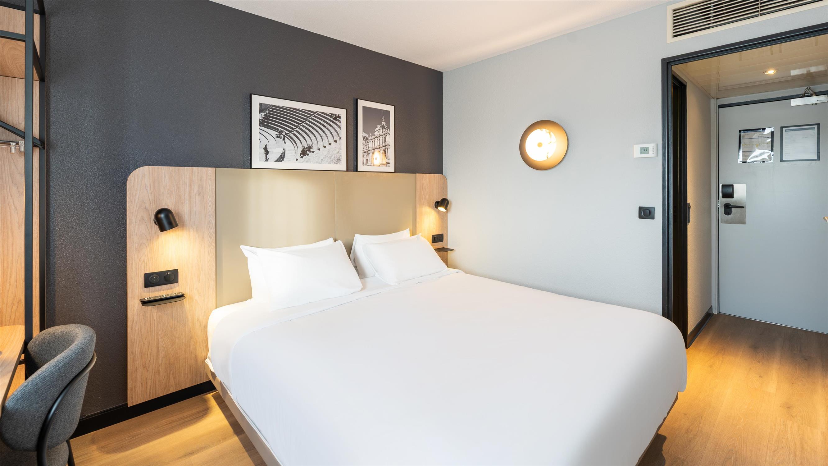 Default room