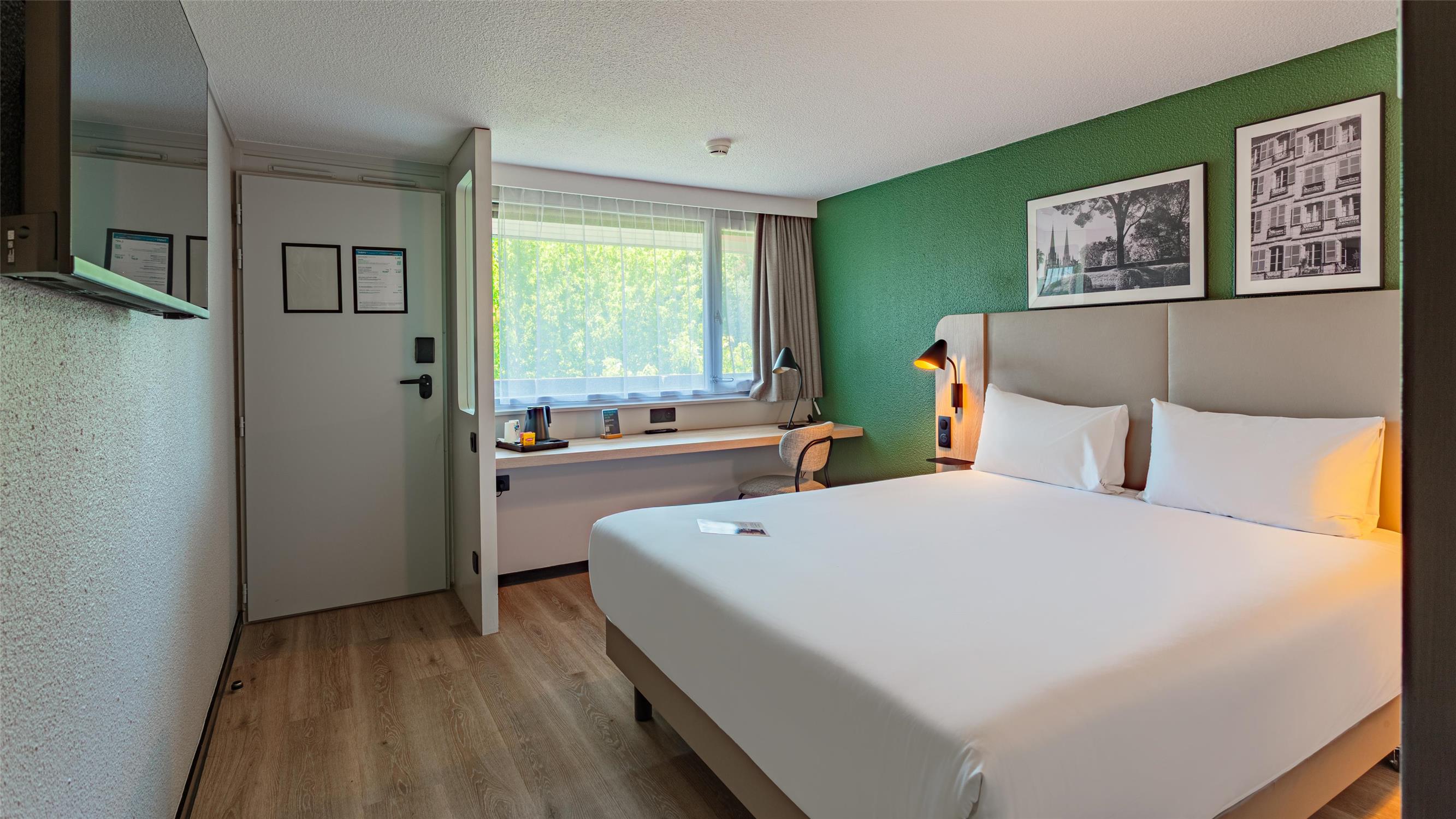 Default room