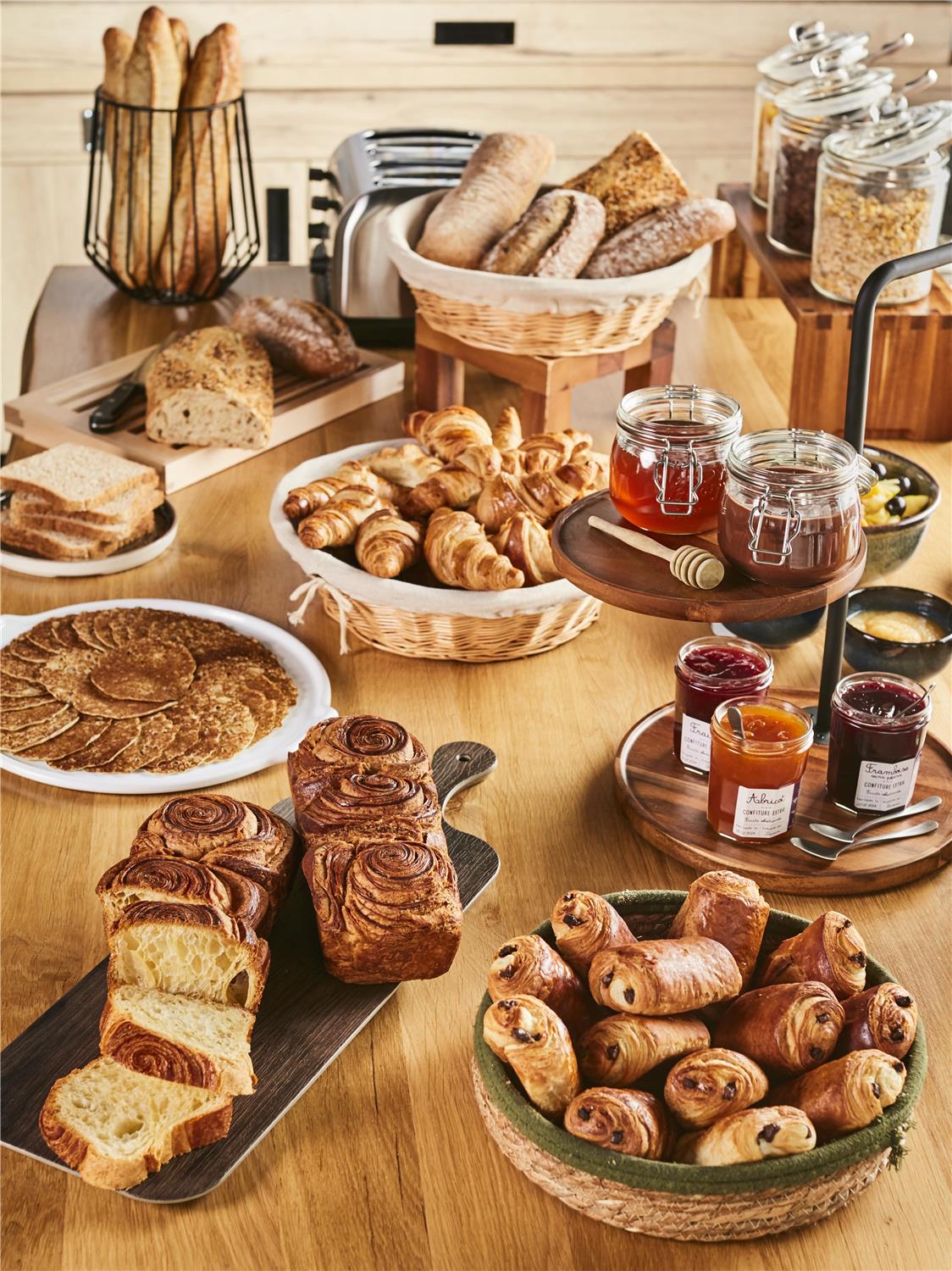 HÔTEL CAMPANILE MONTPELLIER EST - Le Millénaire - Buffet Petit déjeuner