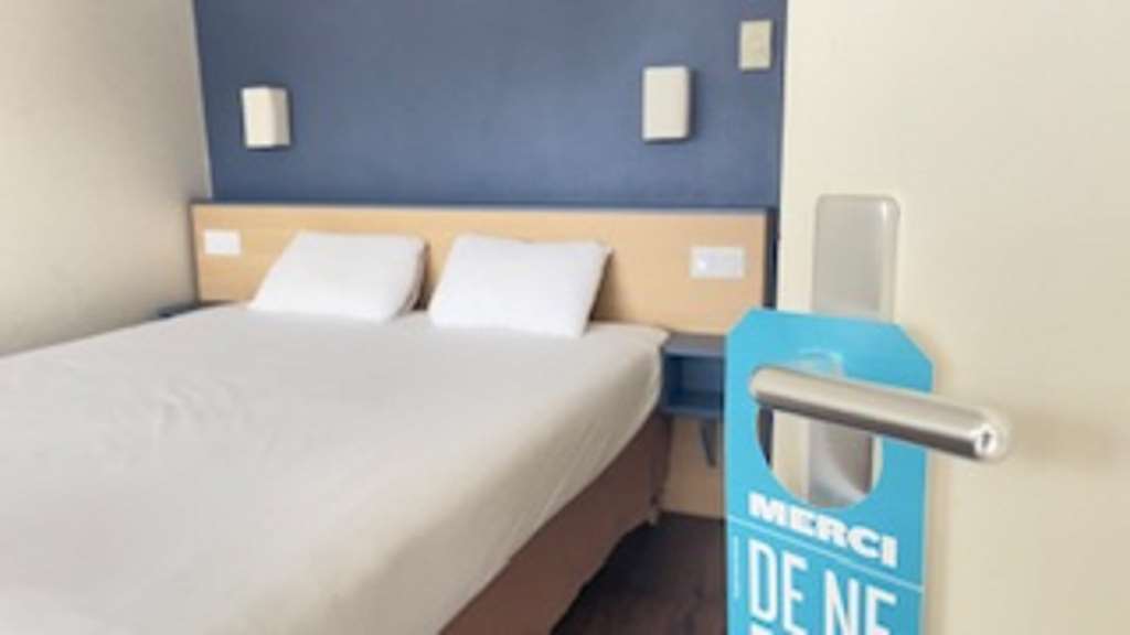 KYRIAD DIRECT MONTPELLIER - SAINT J-guestroom-Guest Room,On-Site.jpg