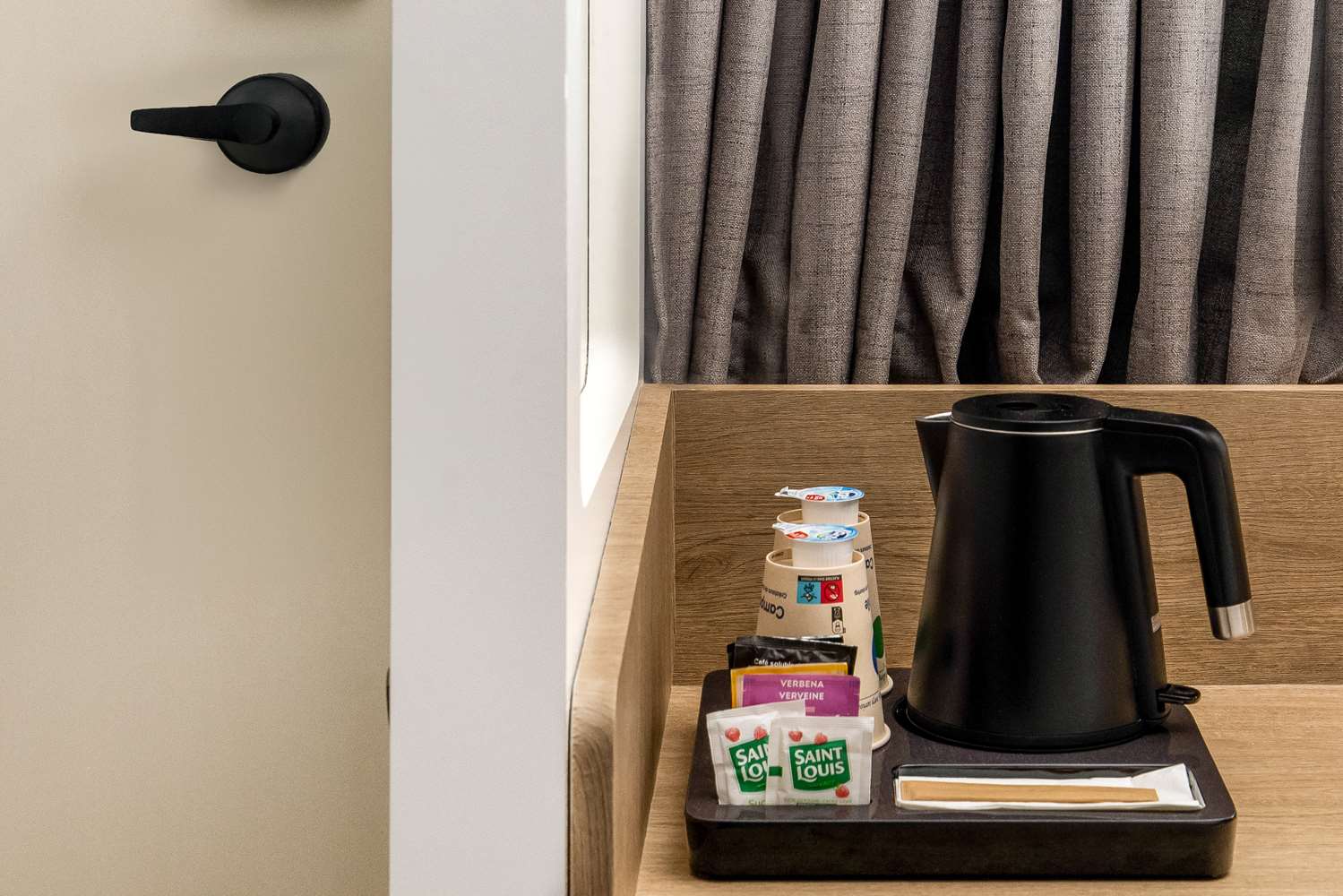 Campanile Prime Nice Aéroport - Room Amenity