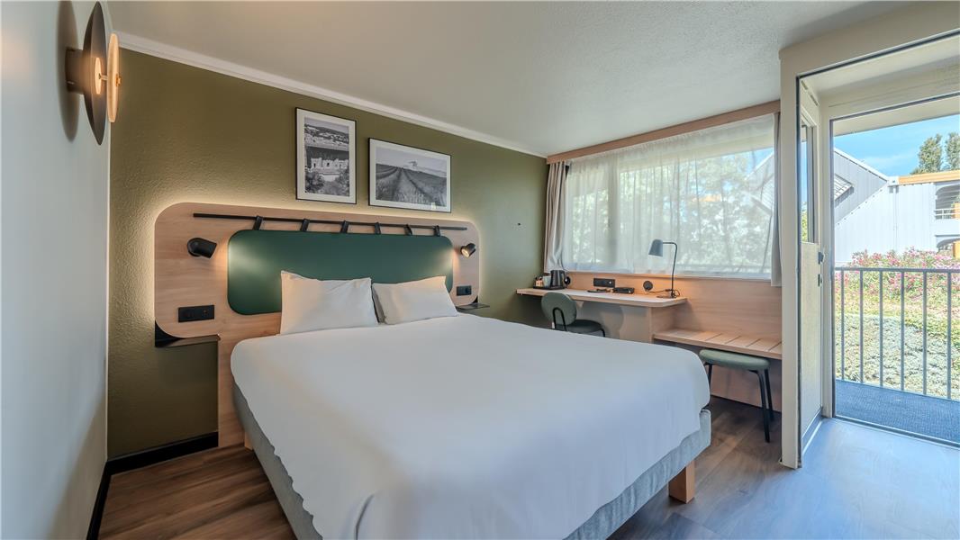 HOTEL CAMPANILE NATURE - ORANGE