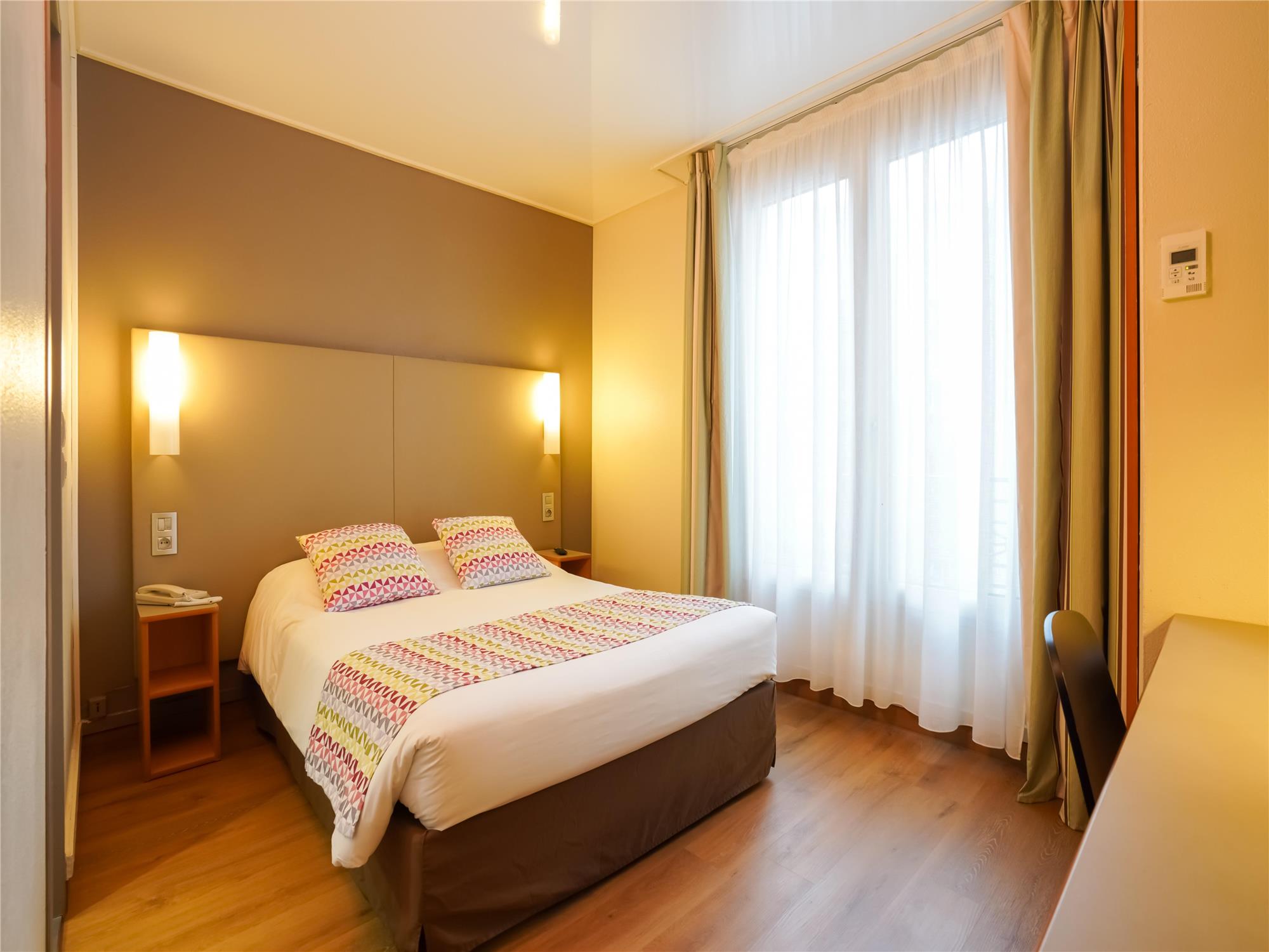 HOTEL CAMPANILE PARIS 14 - Maine Montparnasse - IMG