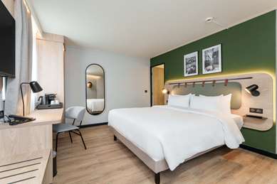 CAMPANILE PRIME PARIS 19 - La Villette