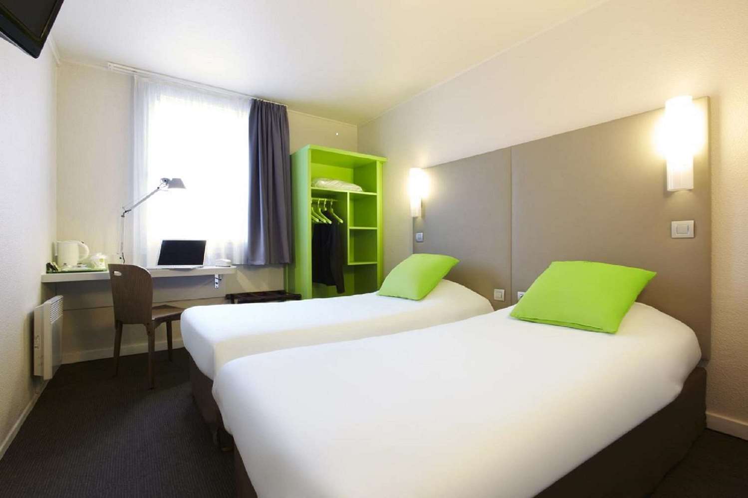 Campanile Gennevilliers Barbanniers -  Twin Bed Room