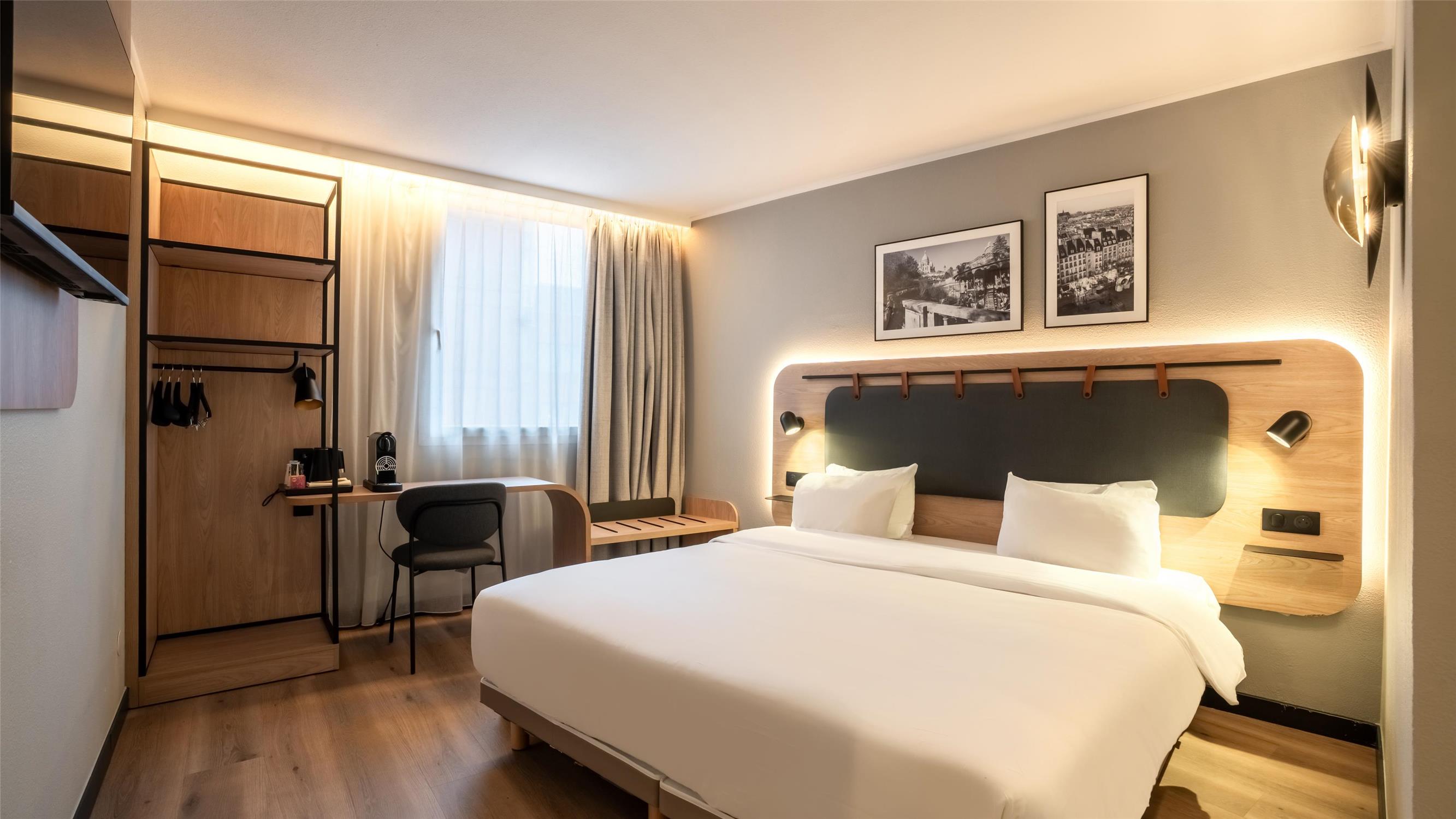 HOTEL CAMPANILE PRIME - SURESNES - LA DEFENSE - Campanile PRIME - Superior Room King Bed