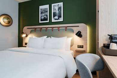 HÔTEL CAMPANILE PARIS OUEST - Pte de Champerret Levallois