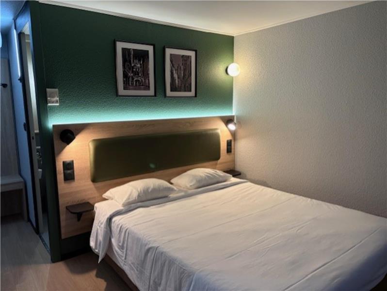 HOTEL CAMPANILE ROUEN NORD - Mont Saint Aignan