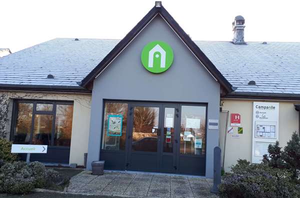 CAMPANILE SABLE SUR SARTHE - Vion