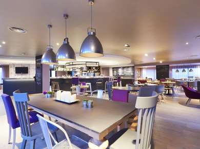 HOTEL CAMPANILE SAINT GERMAIN EN LAYE