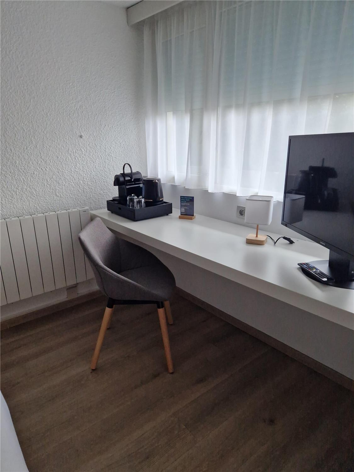 Hotel Campanile SAINT QUENTIN Chambre Client