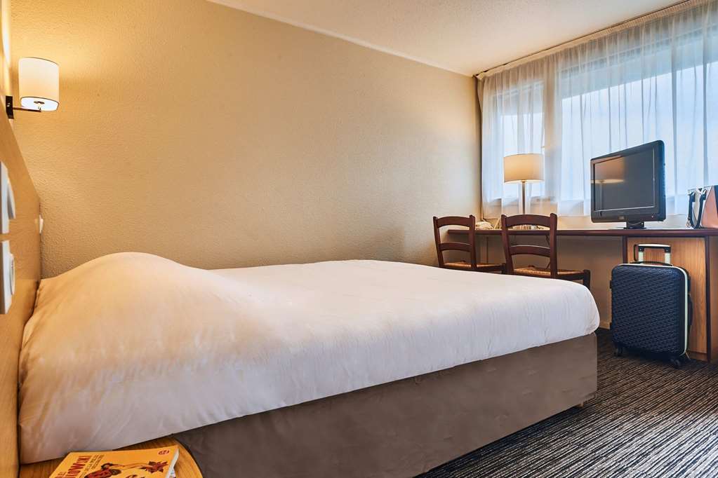 KYRIAD DIRECT SOISSONS-guestroom-Guest Room,On-Site.jpg