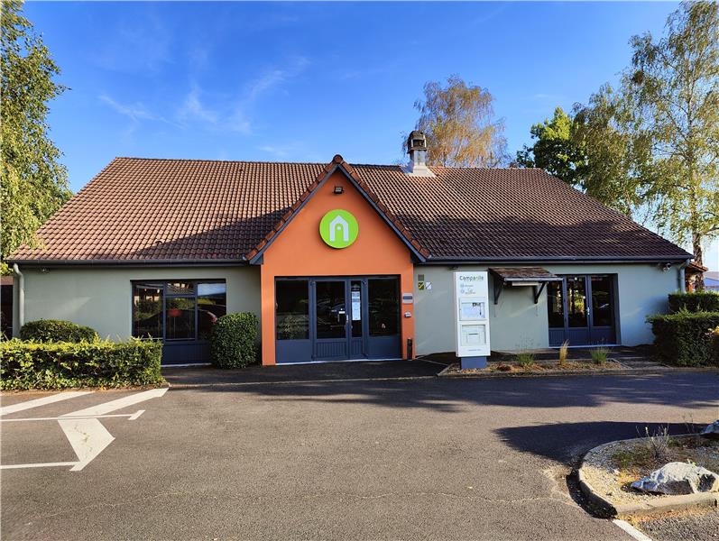HOTEL CAMPANILE THIERS