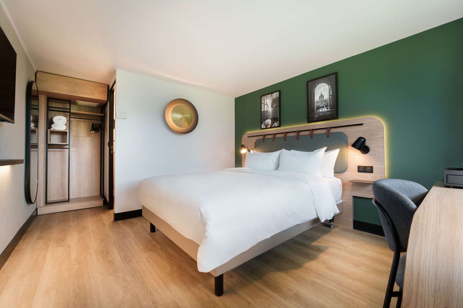 Campanile Nature Thionville - Superior Room - King Bed