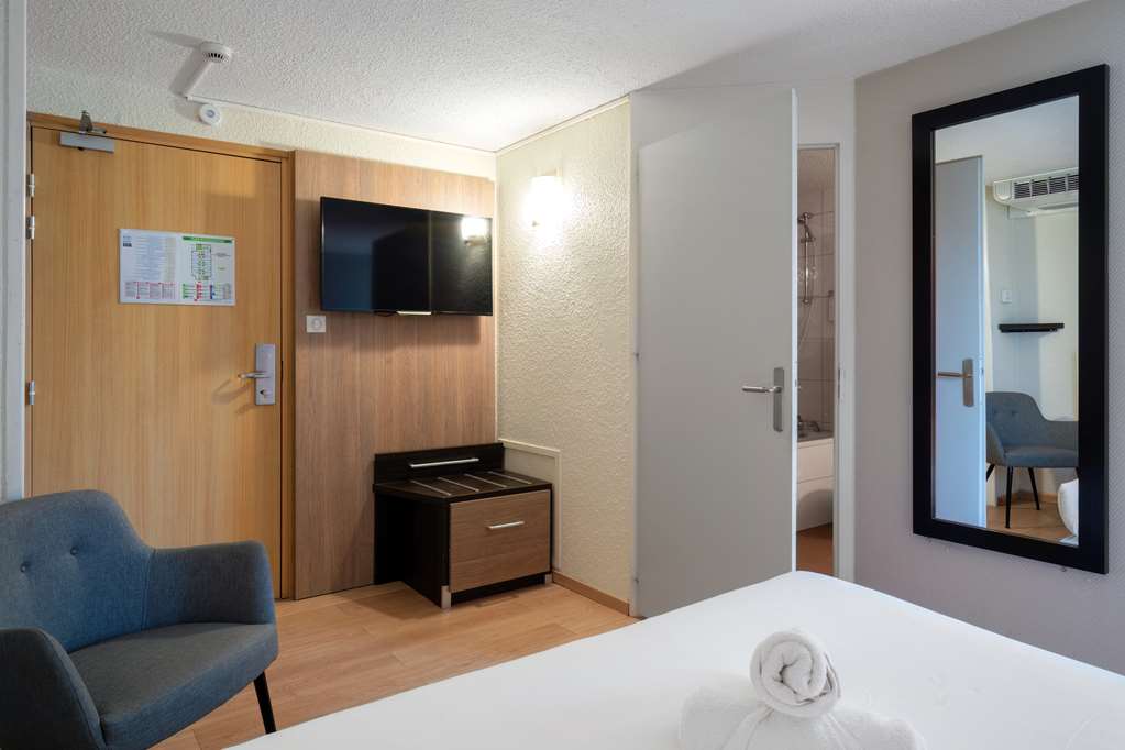 KYRIAD BELFORT-guestroom-Guest Room,Suite,On-Site.jpg
