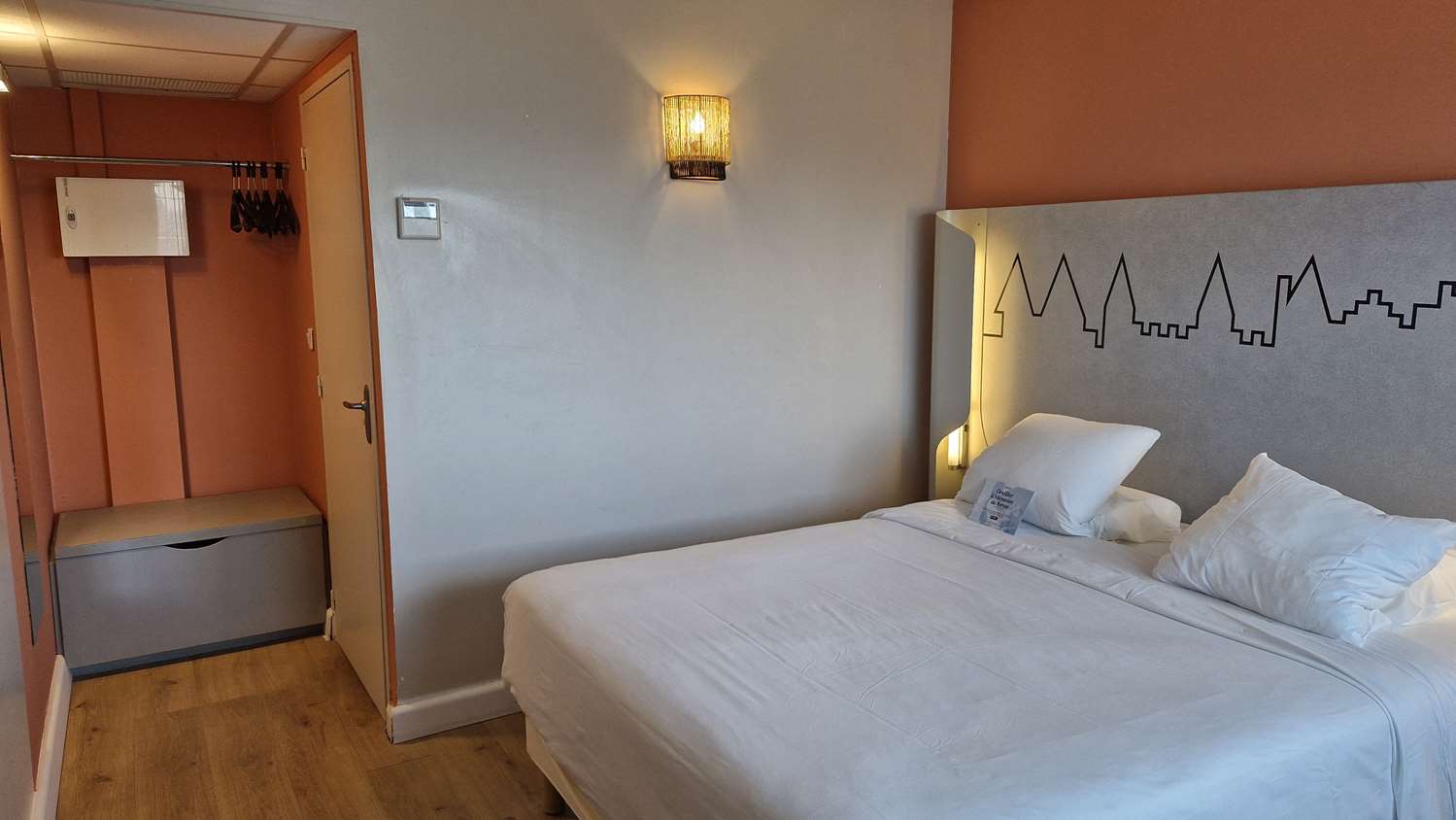 HOTEL KYRIAD CARCASSONNE - Aéroport - Guest room