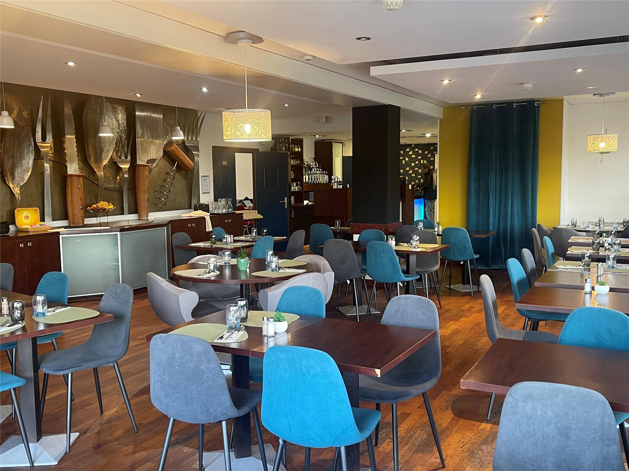 HOTEL KYRIAD DIJON EST - Mirande - restaurant