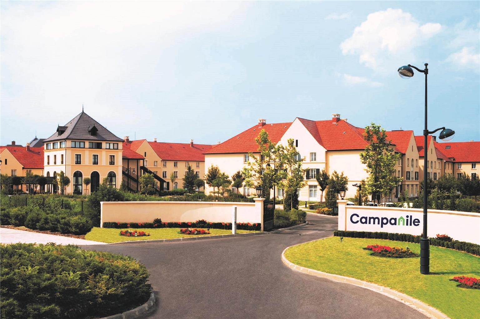 Campanile Val De France Hotel