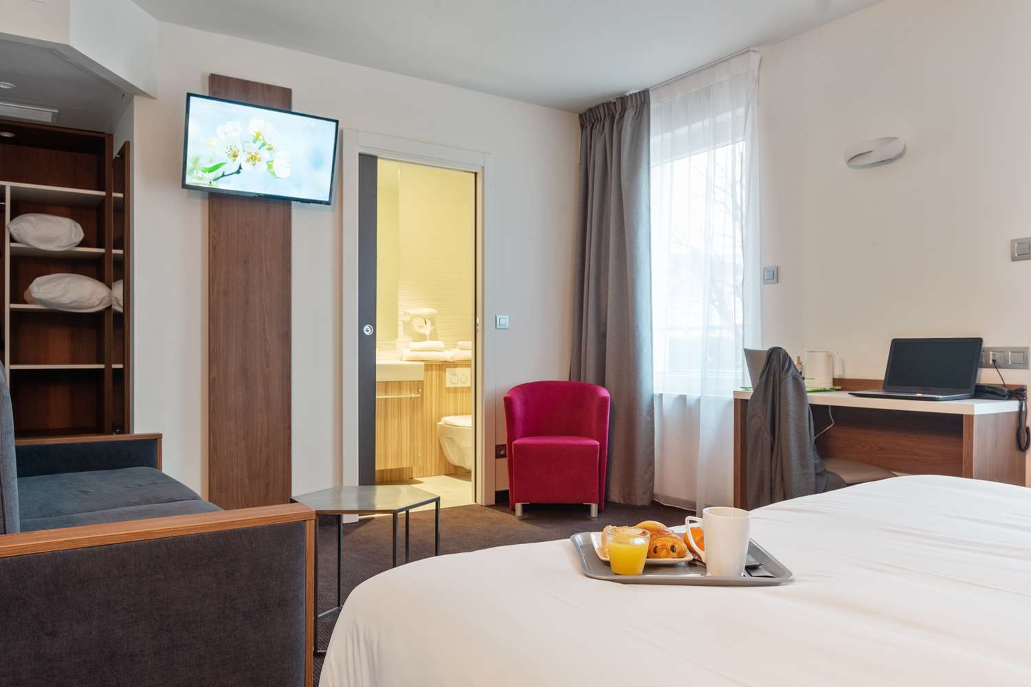 Campanile Epinal Centre CHAMBRE