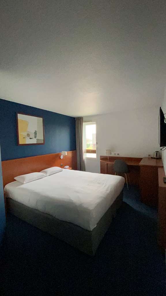 KYRIAD EVREUX - NETREVILLE-guestroom-Guest Room,On-Site.jpg
