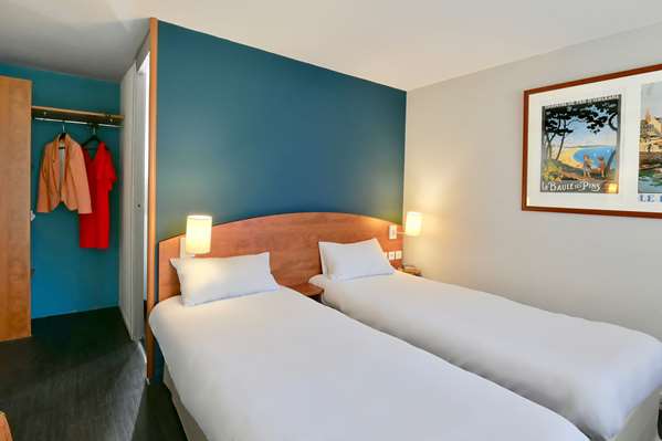 Hotel HOTEL KYRIAD LANNION - Perros-Guirec - Standard Room