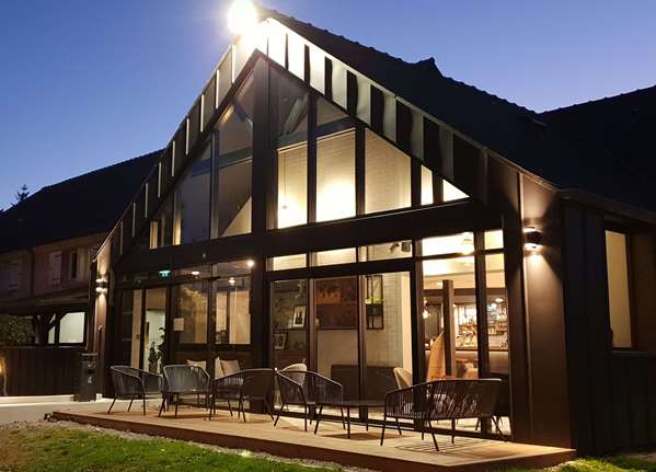 HOTEL Kyriad Laval