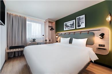 HÔTEL KYRIAD LE BLANC MESNIL