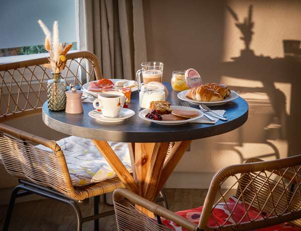 HÔTEL KYRIAD LYON EST - Bron Eurexpo Le Cottage