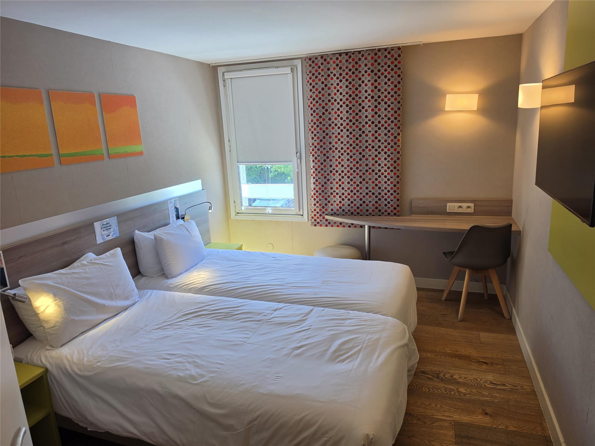 HOTEL KYRIAD LYON EST - Saint Bonnet de Mure - Chambre Twin