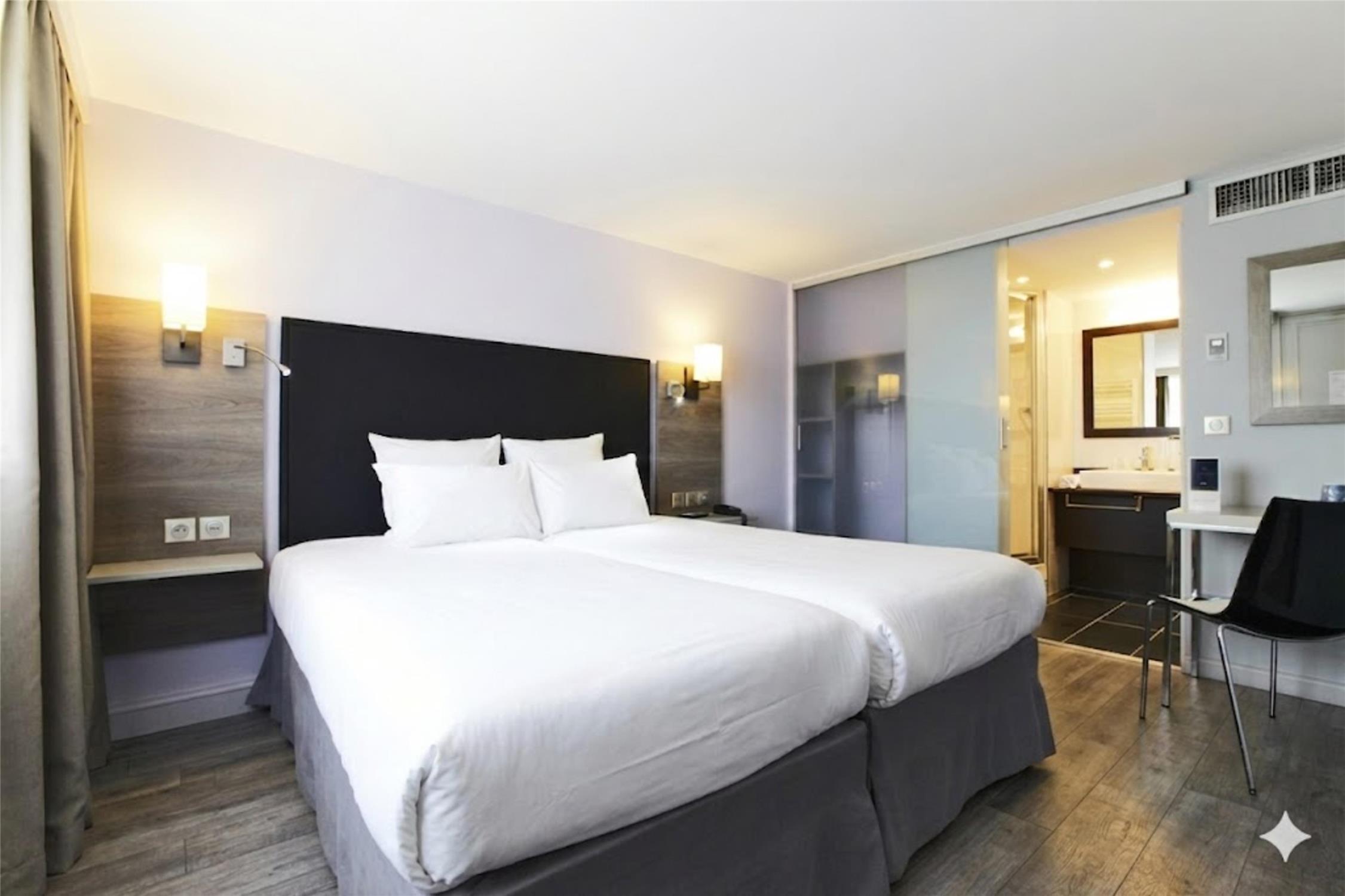 Vue de la Chambre de l'hôtel Kyriad Lyon Sud Sainte Foy
