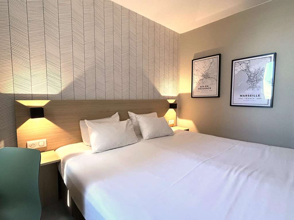 KYRIAD MARTIGUES SUD - LAVERA-guestroom-Guest Room,On-Site.jpg