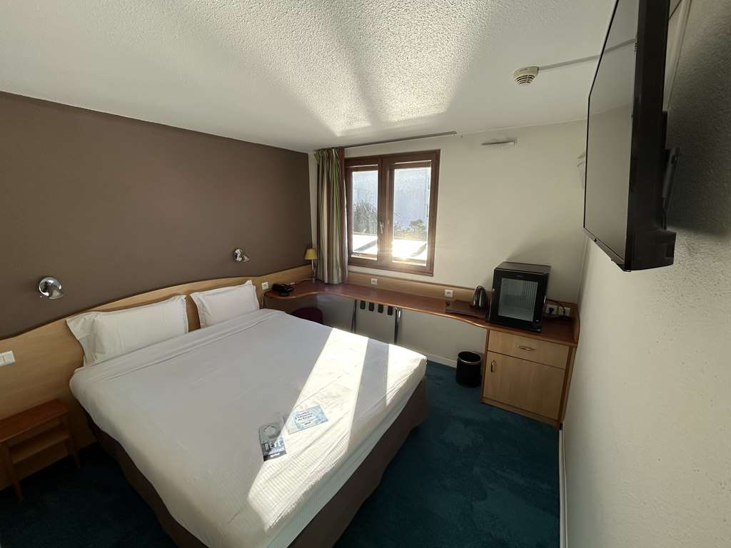 KYRIAD MONTPELLIER AEROPORT - PARC-guestroom-Guest Room,On-Site.jpg