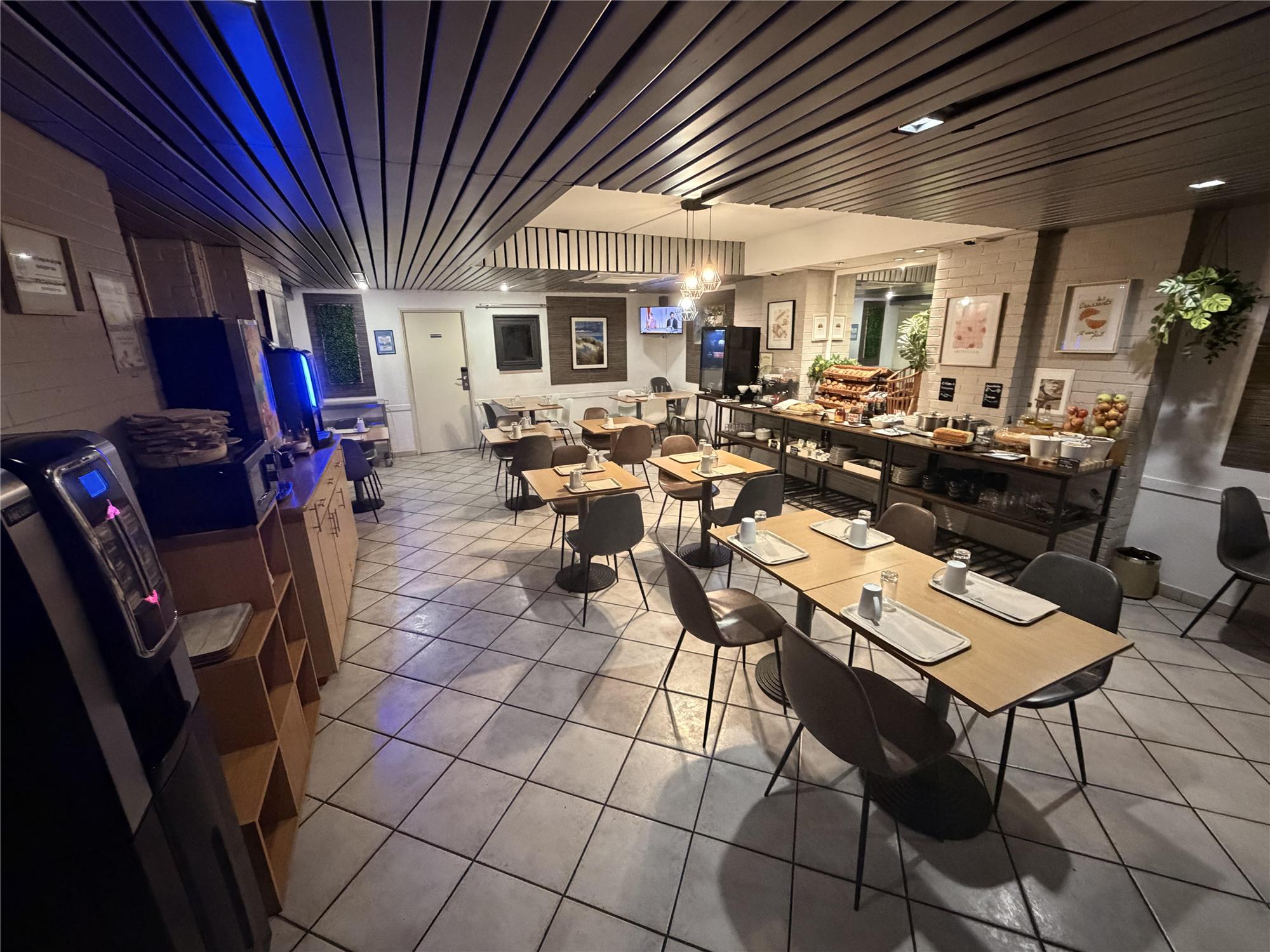 HOTEL KYRIAD MONTPELLIER CENTRE - Antigone - IMG