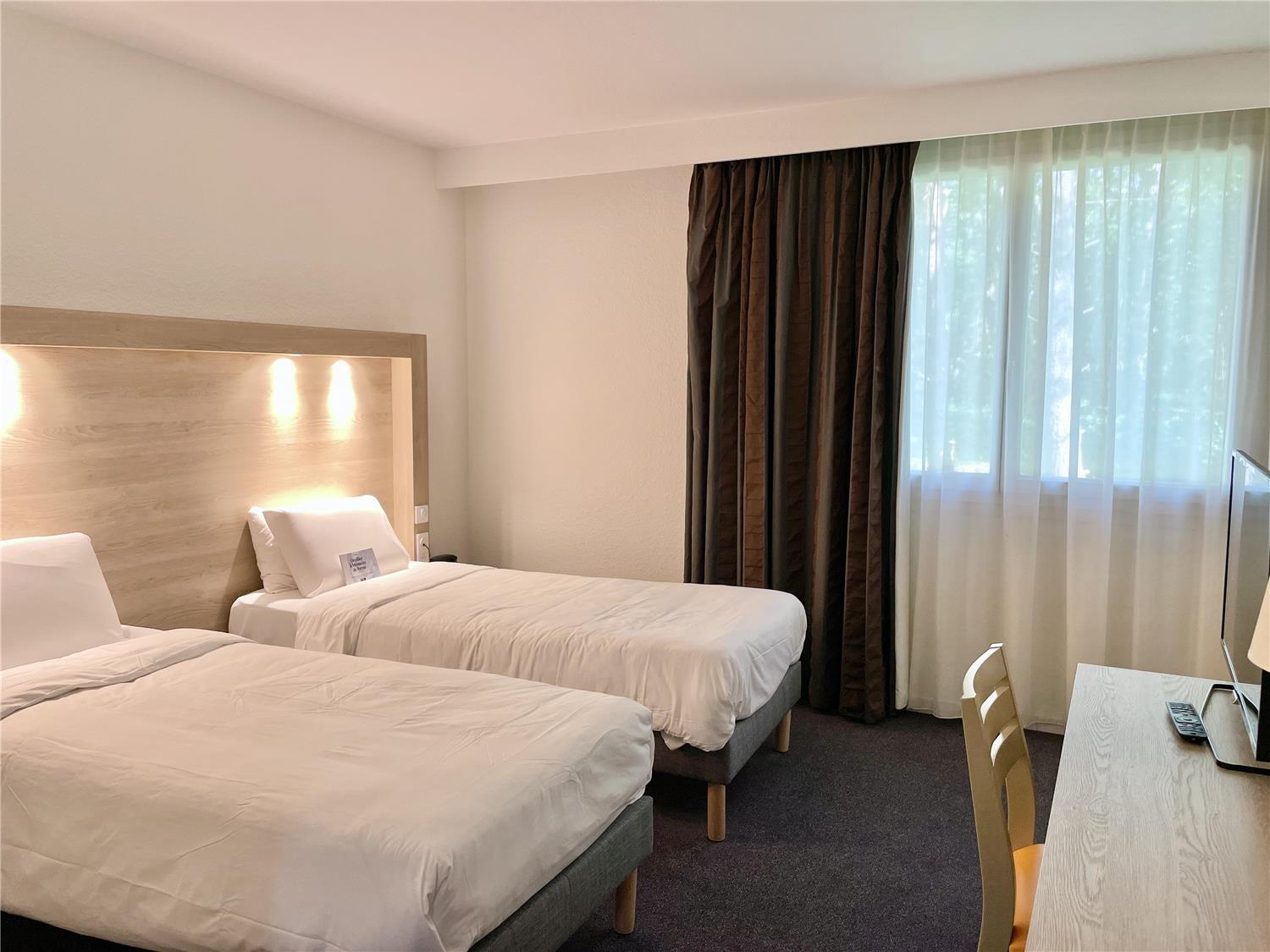 HÔTEL KYRIAD NEMOURS - Chambre Twin Kyriad Nemours