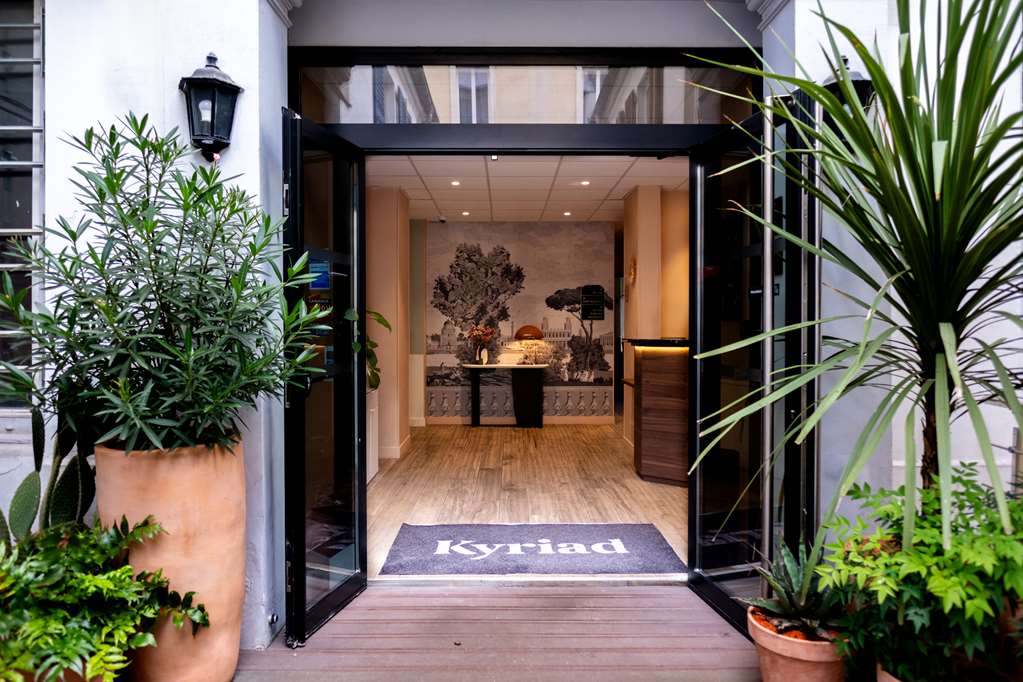 Kyriad Paris 10 canal Saint Martin