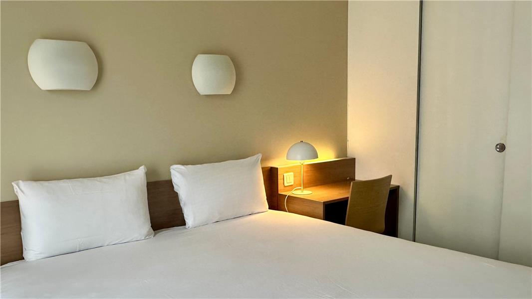 HOTEL CAMPANILE PARIS 12 - Bercy Village