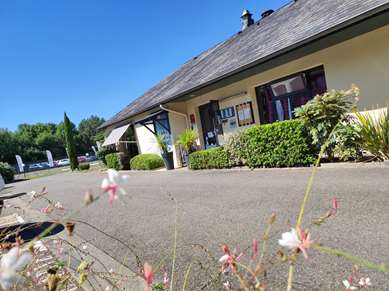 HÔTEL KYRIAD TARBES - Odos