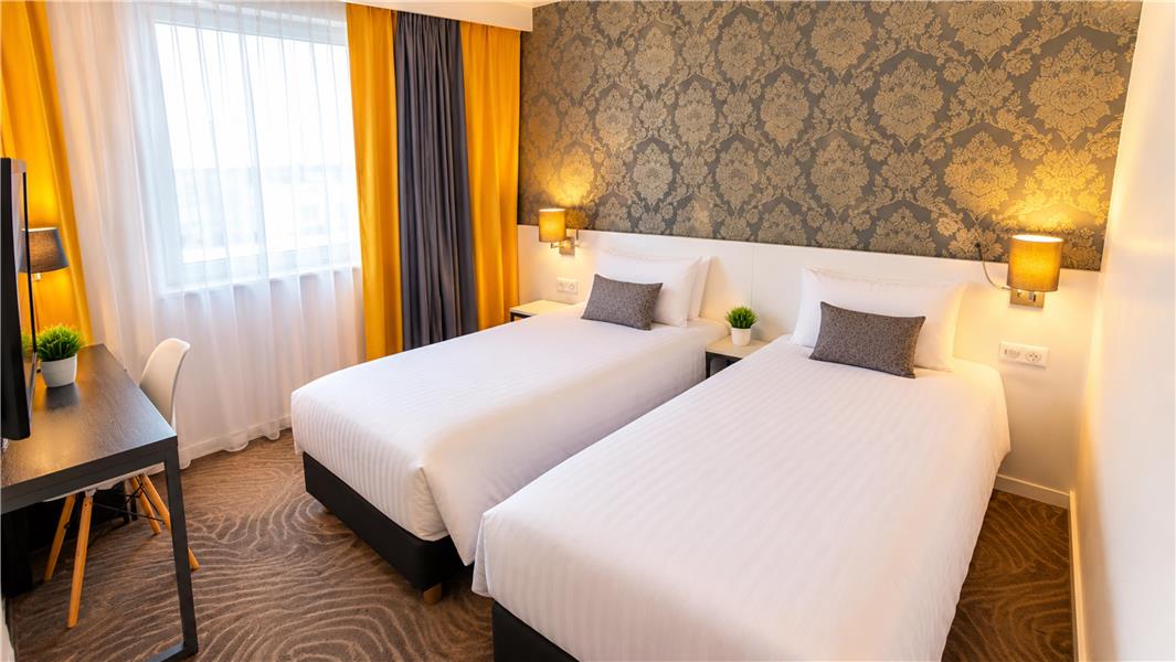HOTEL KYRIAD TOURS - Saint Pierre des Corps - Station
