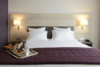 KYRIAD PRESTIGE LYON EST - Saint Priest Eurexpo Hotel and SPA