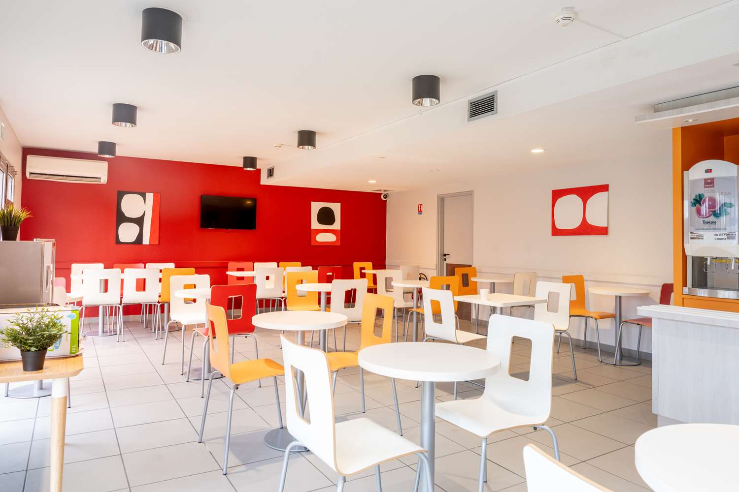 Salle de petit déjeuner
