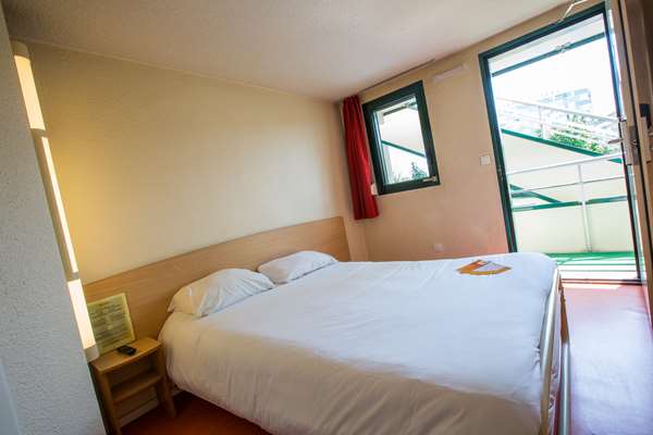 Hôtel HOTEL PREMIERE CLASSE CLERMONT FERRAND NORD - Chambre Standard