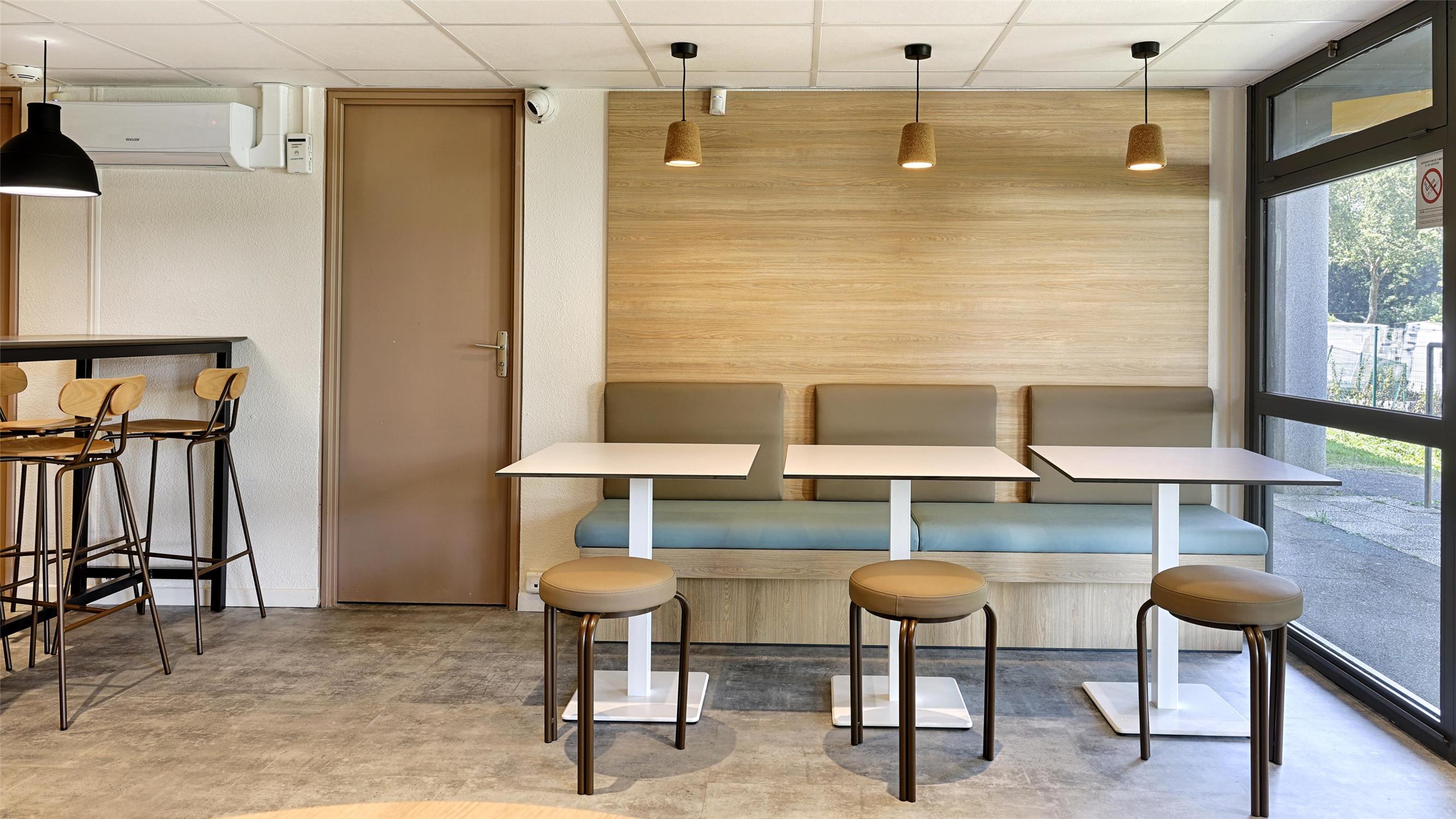 HOTEL PREMIERE CLASSE DREUX - PC Dreux - PUA