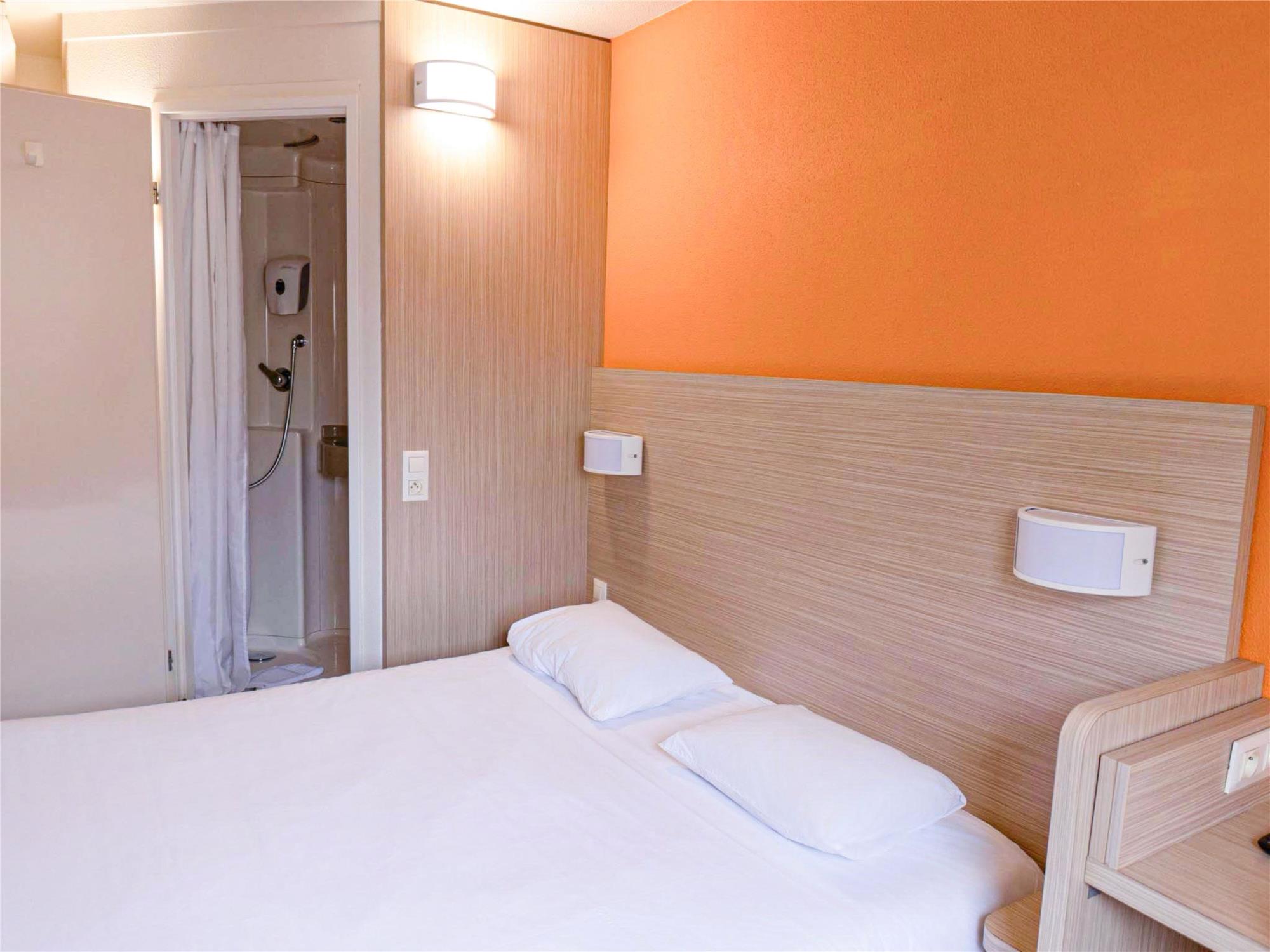 HOTEL PREMIERE CLASSE EPERNAY - chambre double Premiere classe EPERNAY